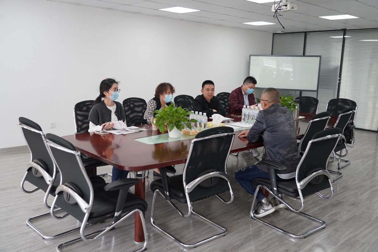 浙江大学圆正控股集团钱主任一行领导莅临浙大好博(中国)一站式服务官方网站考察、指导